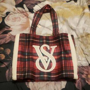 NWT Victoria's Secret Plaid Sherpa Fleece Tote